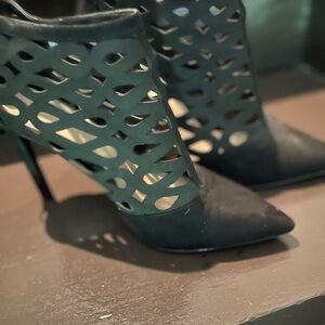 Nine West stunning shoes that make a statement - beautiful, elegant, classy.